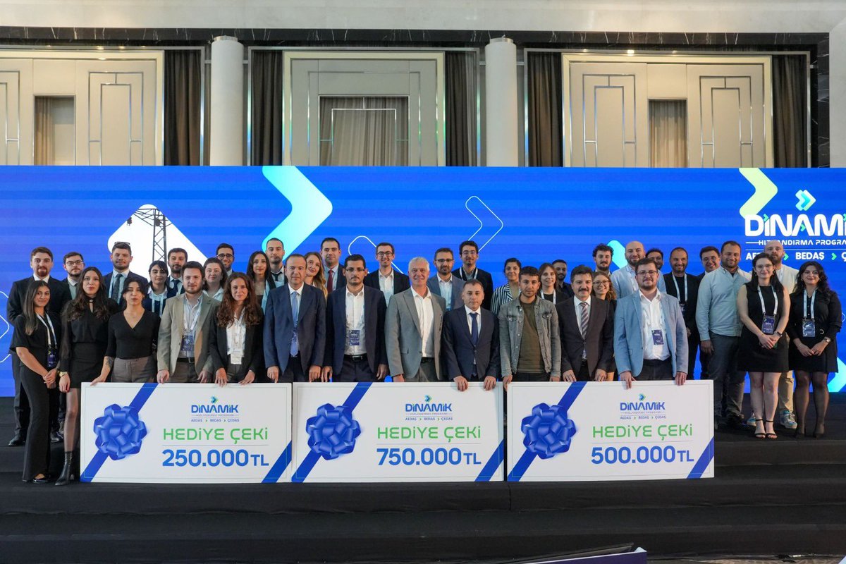 Dinamik Hızlandırma Programı’nda Final Günü! 🚀 

Projemiz Akdeniz Elektrik Dağıtım A.Ş. ile gerçekleştirdiğimiz uzun Poc süreci sonucunda ilk 3’e girerek özel ödüle hak kazandık.

#DinamikHızlandırmaProgramı #BEDAŞ #AEDAŞ #ÇEDAŞ #Viveka #bomensoft