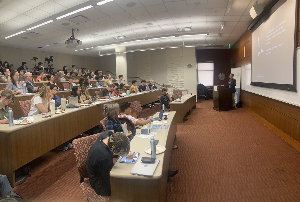 At USC with <a href="/theNovaForum/">Nova Forum at USC</a> event with historian Peter Harrison on religion &amp; science — smart thinking on conflicts &amp; rapprochement. <a href="/IACSUSC/">Institute for Advanced Catholic Studies at USC</a>  we think that dialogue across that divide matters.
