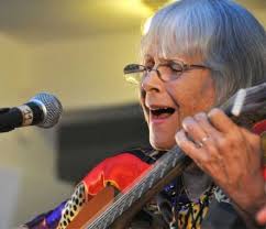 Palabras, En la imaginación, Tú no sospechas... Canciones que hicieron inmortal a Marta Valdés. Su nombre está inscrito por derecho entre las grandes compositoras de Cuba. Descanse en paz. <a href="/alfonso_noya/">Alfonso Noya Martínez🇨🇺</a> <a href="/wrr2/">Waldo Ramírez de la Ribera</a> <a href="/CubaEsCultura/">MinCult - Cuba</a>  <a href="/IcsCuba/">Instituto de Información y Comunicación Social</a>  <a href="/radio_cubana/">Radio Cubana</a> <a href="/UNEAC_Cuba/">UNEAC</a> <a href="/BranaOtto/">OttoBraña</a>