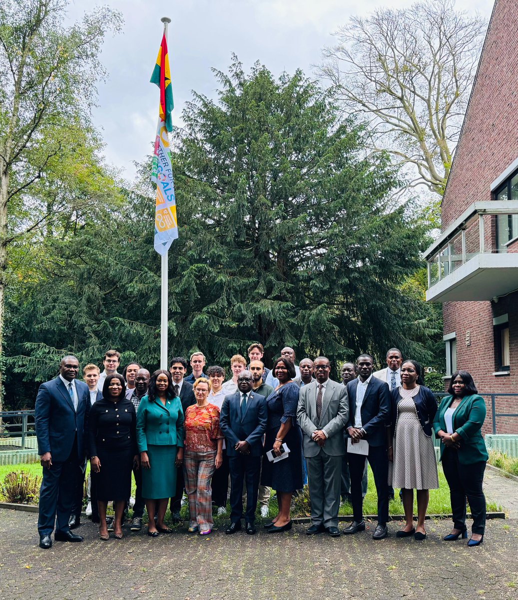 H.E., Amb Francis D. Kotia, Ghana's Ambassador to the Netherlands with Mrs Thea Fierens, Coordinator of the SDG Cafe, the Hague, the whole of the Embassy Staff and a cross-section of students from the Leiden University in a group picture after the hoisting of the SDG flag.