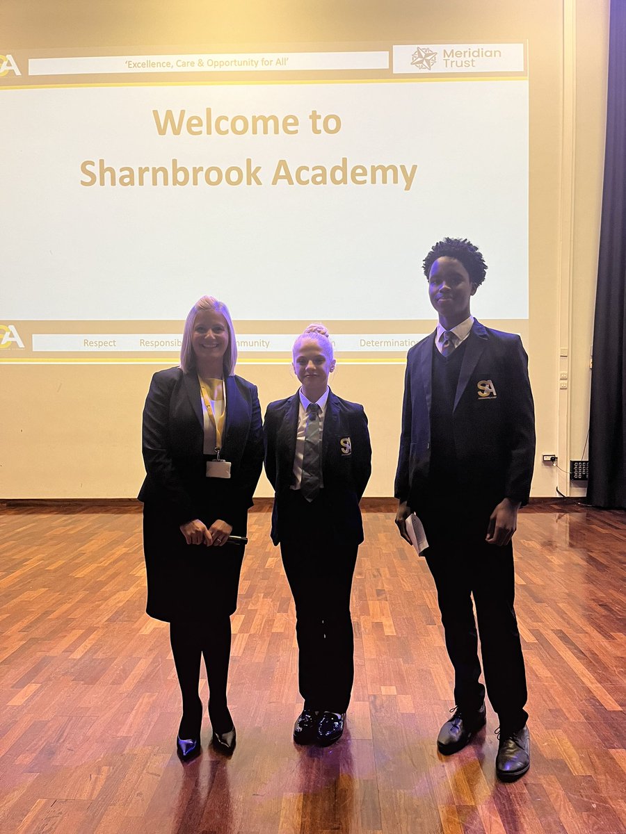 SharnbrookAca's tweet image. What a wonderful evening welcoming prospective students to the academy tonight! Huge thanks to all of our students and staff who were superb ambassadors for our school. Any follow up questions can be sent to administration@sharnbrook.academy #teamsharnbrook