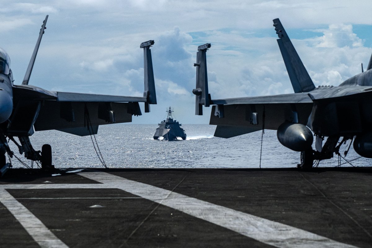 U.S. Navy tweet media