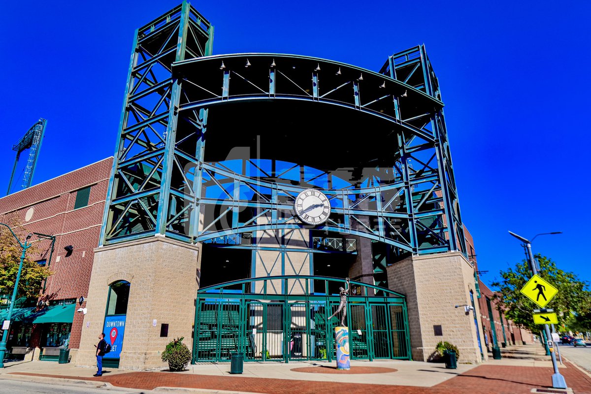 815Captures's tweet photo. The City of Champions
•
•
•
#jolietslammers #minorleaguebaseball #baseballphotography #photography #baseball #stfrancis #815Captures https://t.co/0xGNMeAqF4