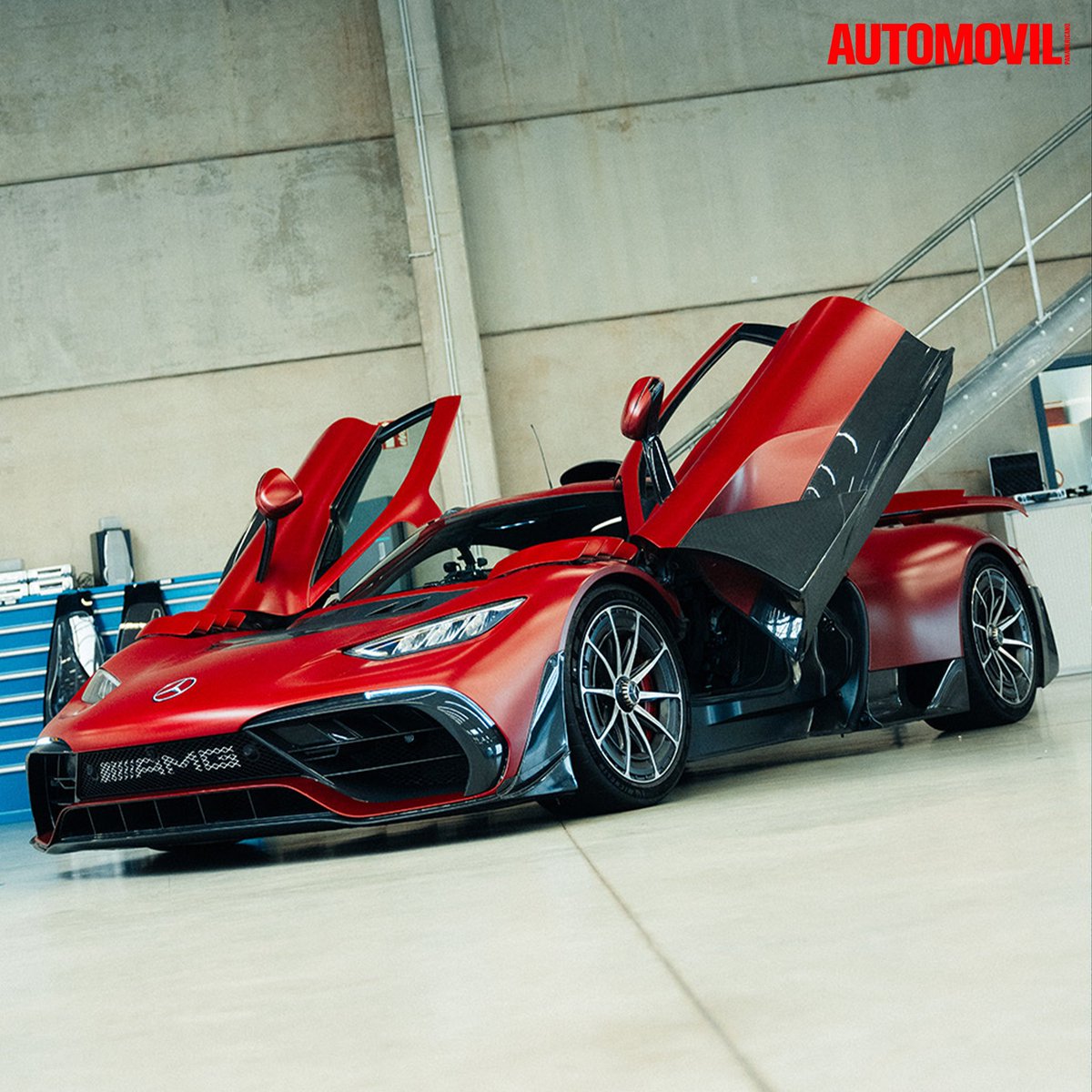 AutomovilMex's tweet photo. El Mercedes-AMG-One ha sido el auto de producción más rápido en dar la vuelta al Nürburgring desde Octubre del 2022, y hasta el día de hoy no hubo quien le quitara su récord… y parece que ni habrá. https://t.co/9XiXgm6DeD
#automovilpanamericano #mercedes #mercedesamgone https://t.co/ssNzEclQbz
