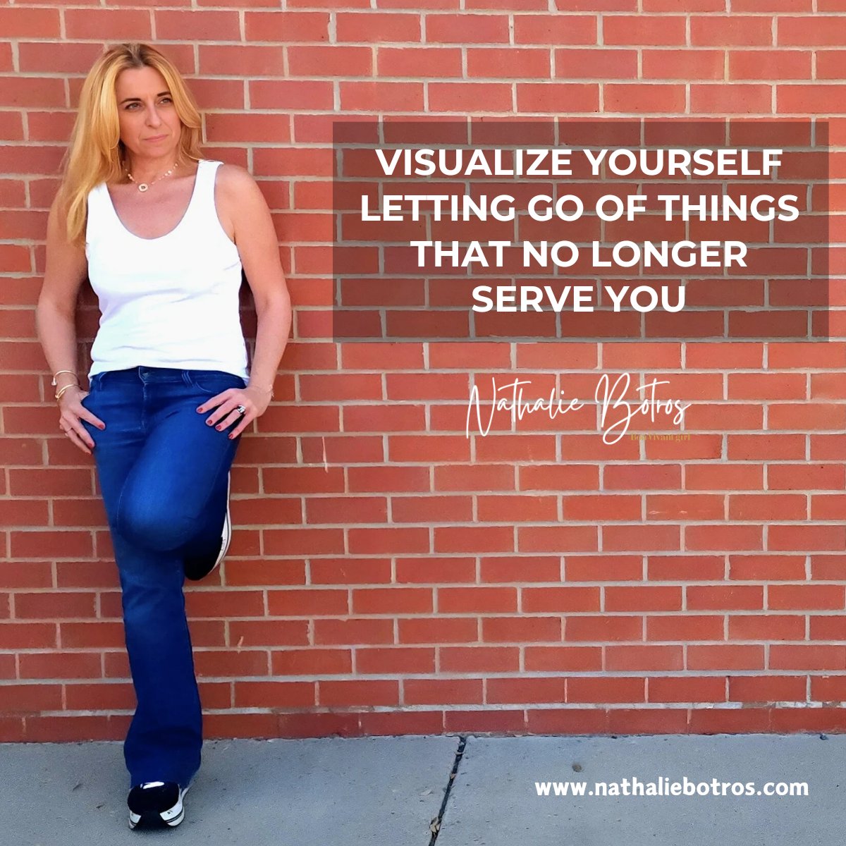 Clear the Clutter in Your Mind! 

It's time to release what weighs you down and make space for the things that truly uplift you.