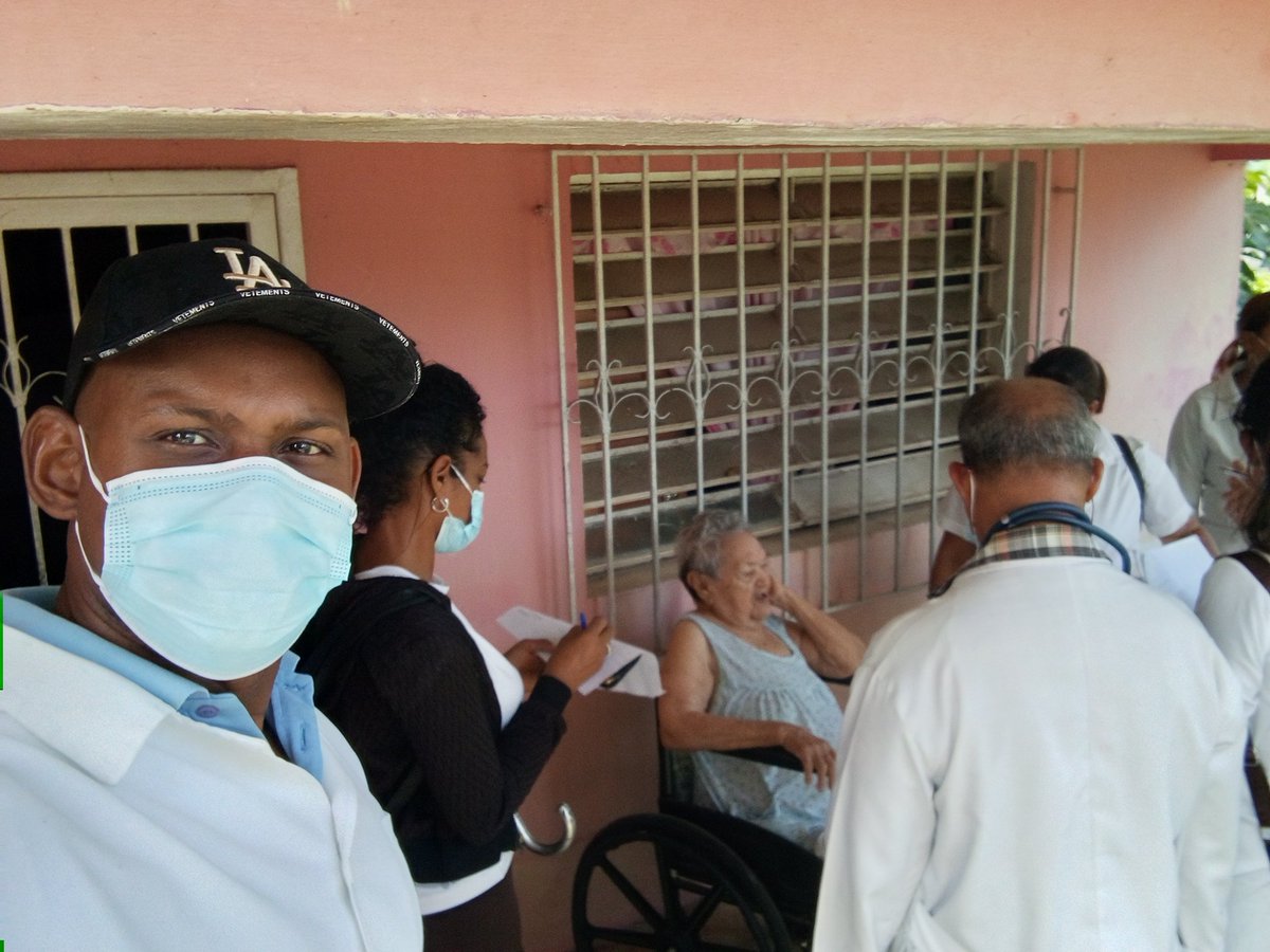 Seguimos por un #40AniversarioUCCM y más dando amor al pueblo#Venezolano.
#CubaCoopera <a href="/cubacooperaven/">Brigada Médica Cubana en Venezuela</a> <a href="/UJCdeCuba/">UJC de Cuba</a> <a href="/MINSAPCuba/">Ministerio de Salud Pública de Cuba</a> <a href="/Cubacooperabol2/">Brigada Médica 🇨🇺 Bolívar🇻🇪</a>
<a href="/AnisleyKindelan/">Anisley Kindelan Hechavarria</a>
@CDIlaParagua1