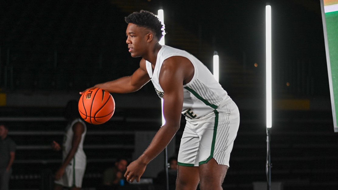 🎥Shot the 2024-25 intro video yesterday! 

Another sign that the season is almost here! Make sure you have plans to be at the Nutter Center!
#RaiderUP | #RaiderFamily
