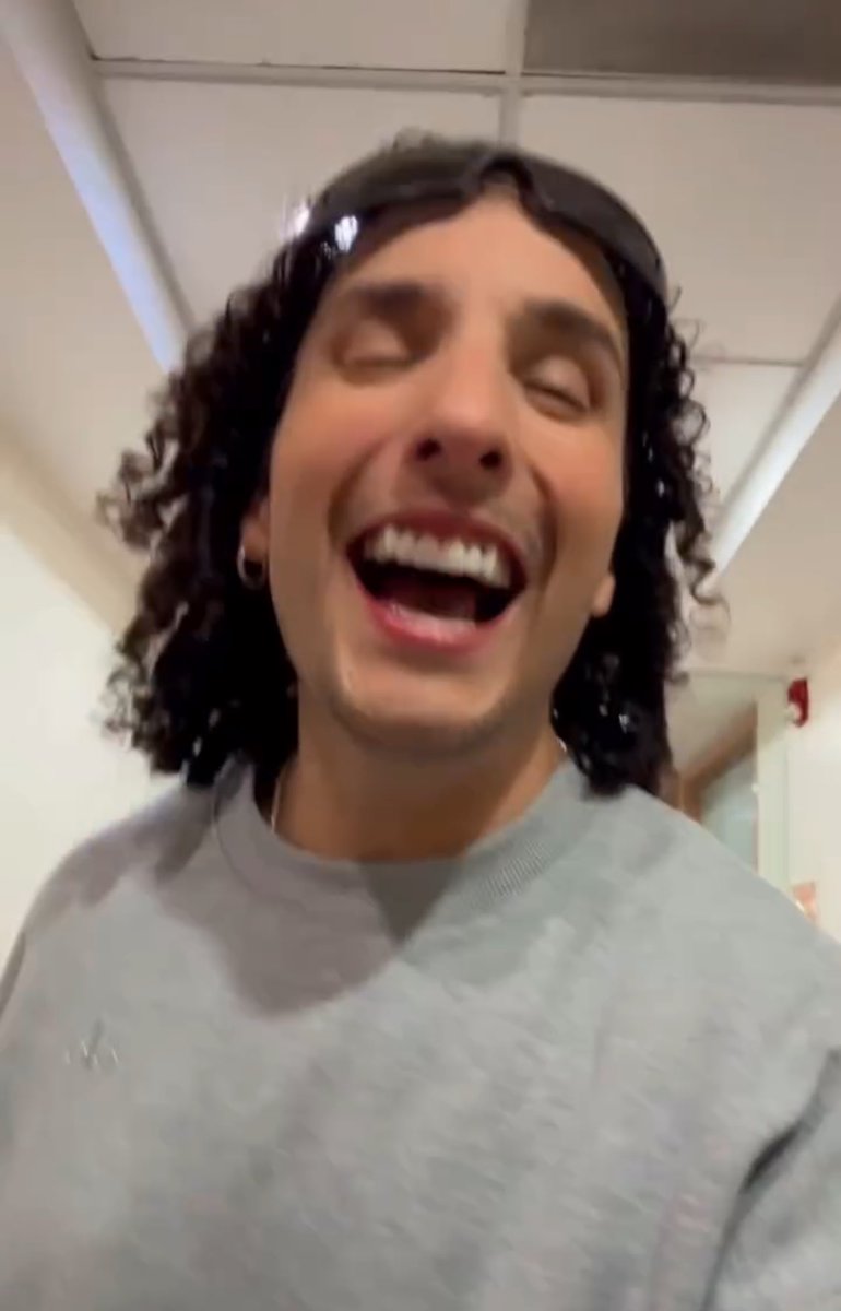 clipsruless's tweet photo. Jorge tiene la sonrisa más hermosa del mundo la verdad es todo tierno 🥹 https://t.co/sRcdyPSQbx