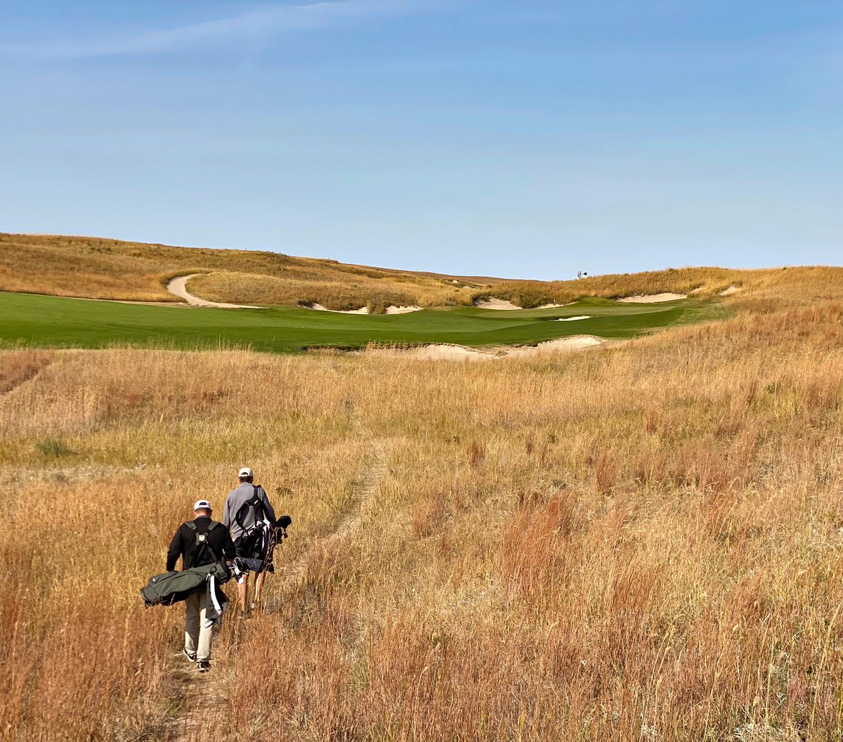 RileyJohnsGolf's tweet image. 72 holes of golf at Sand Hills and could have easily kept going. Couldn’t have asked for better weather, conditions, or company - world class experience all around. Hats off to Mr. Youngscap and @KyleHegland3 for keeping it real and all the unforgettable stories.