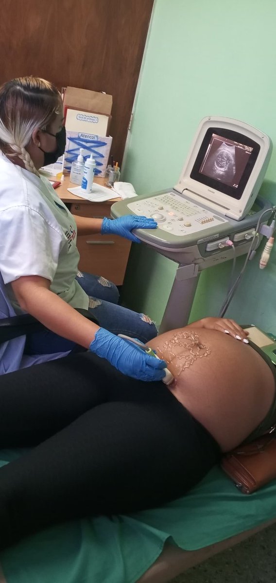 Siempre que se necesite al ejercicio de batas blancas en el mundo, hay estaremos dando el paso al frente porque
#40AniversarioUCCM
#CubaCoopera <a href="/cubacooperaven/">Brigada Médica Cubana en Venezuela</a> <a href="/UJCdeCuba/">UJC de Cuba</a> <a href="/MINSAPCuba/">Ministerio de Salud Pública de Cuba</a> <a href="/Cubacooperabol2/">Brigada Médica 🇨🇺 Bolívar🇻🇪</a>
<a href="/DrJoseRicardo2/">Dr Jose Ricardo</a>
@CDIlaParagua1