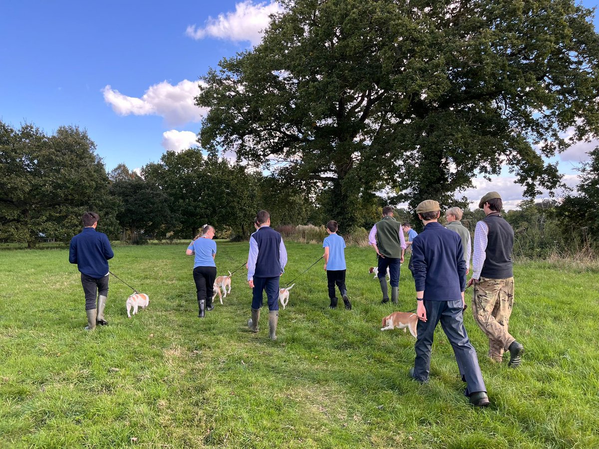 Countryside Centre @ Radley College (@radleyfarm) on Twitter photo This is belonging.
Boys from <a href="/RadleyCollege/">Radley College</a>, working with our <a href="/RadleyLinks/">Radley College Partnerships</a> partners from Kingfisher School, Abingdon, in taking our young hounds out for some exercise.
#Inclusion #Opportunity #Equality #Partnership This is belonging.
Boys from <a href="/RadleyCollege/">Radley College</a>, working with our <a href="/RadleyLinks/">Radley College Partnerships</a> partners from Kingfisher School, Abingdon, in taking our young hounds out for some exercise.
#Inclusion #Opportunity #Equality #Partnership