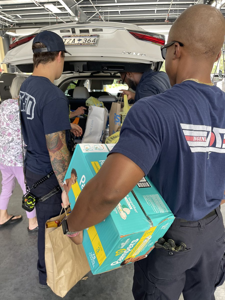 STJFD's tweet image. Helene donation drive continues tomorrow! 

825 Main Road, Johns Island
7:30am until 3pm

Let’s fill this truck!