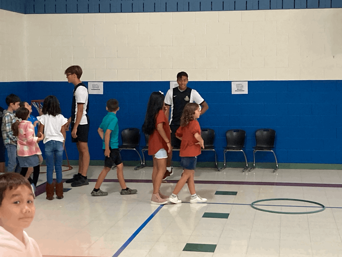 Our Boys Soccer had a great time at Marti Elementary teaching soccer to those amazing students. Thanks for the fantastic time Marti. Loved seeing so many boys want to be role models, and Community Leaders.
#cleburnesoccer <a href="/cleburnehigh/">Cleburne High School</a> <a href="/Cleburne_Soccer/">Cleburne Jacket Soccer</a> <a href="/CleburneISD/">Cleburne ISD</a>