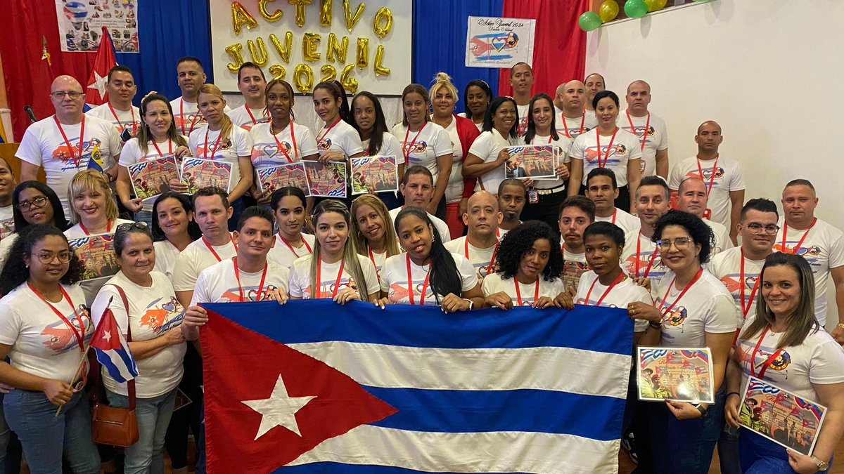 cubacooperaven's tweet photo. Los jóvenes siempre serán la vanguardia de la revolución, dignos herederos del legado de nuestro comandante en jefe.

Por una juventud que sueña crea y trasforma seguimos haciendo Revolución. 

#TumbaElBloqueo #CubaPorLaVida https://t.co/036WEJocST