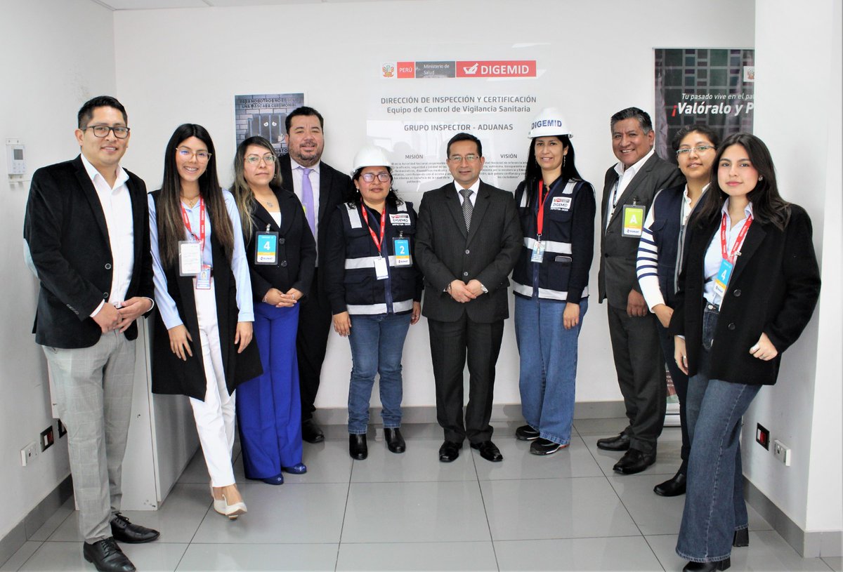 mmendocillar's tweet photo. ✅️ #Inspectores #Sanitarios #Aduaneros
Gracias a la coordinación con @SUNATOficial, @Minsa_Peru contará con Inspectores en la Aduana Marítima del Callao, que permitirá reducir tiempos para nacionalización de medicamentos, dispositivos médicos y prod. sanitarios
#DIGEMID_AVANZA https://t.co/SqlMvo2NGH