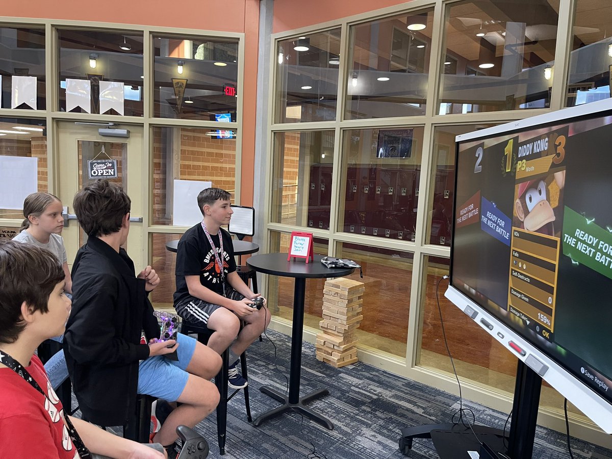 BMSS_LIB's tweet image. Esports practice has started at BMSS.  We’ve got a great team this year! @BoerneMSSouth @BoerneISD