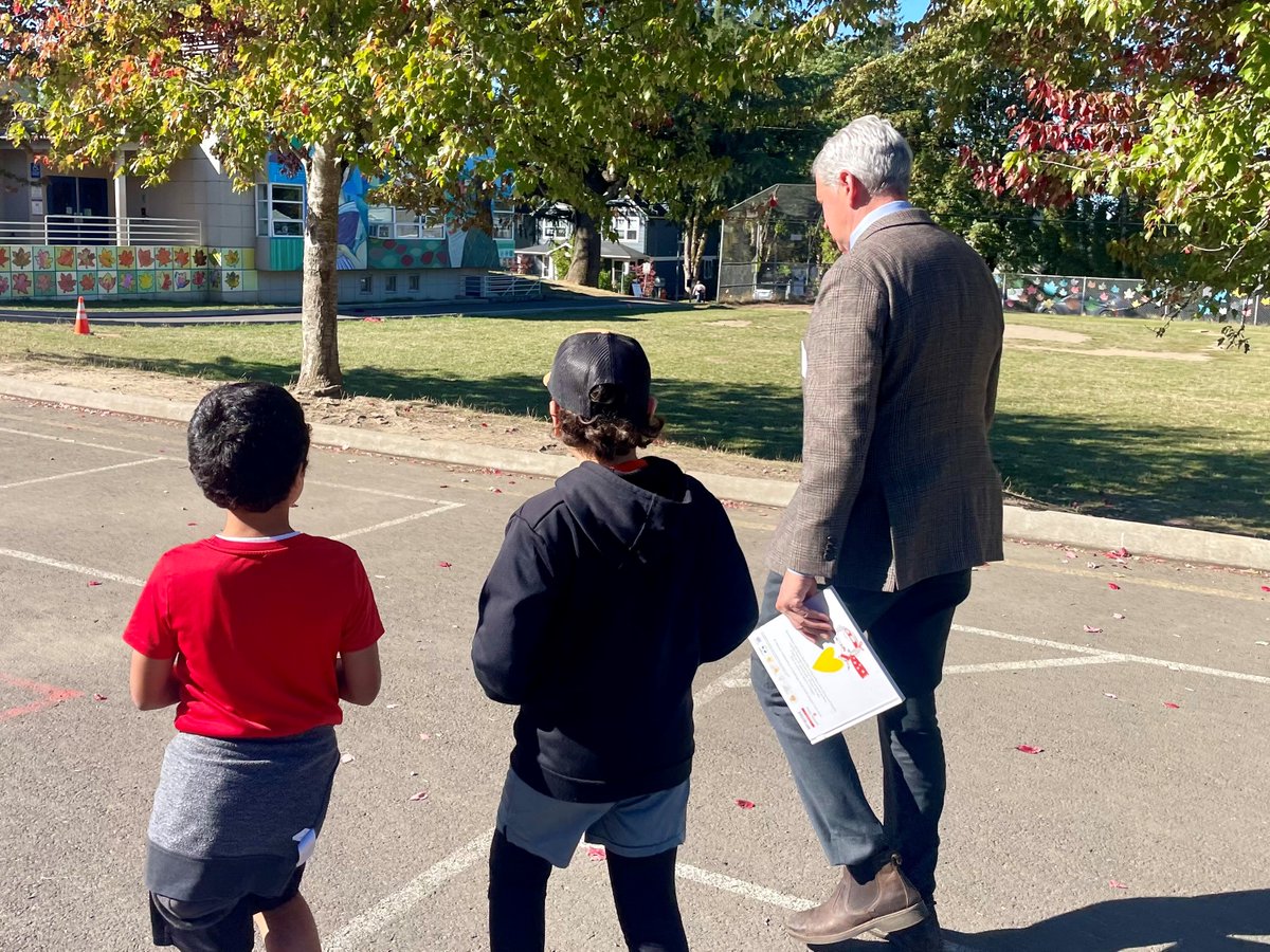 Commissioner Rene Gonzalez tweet media