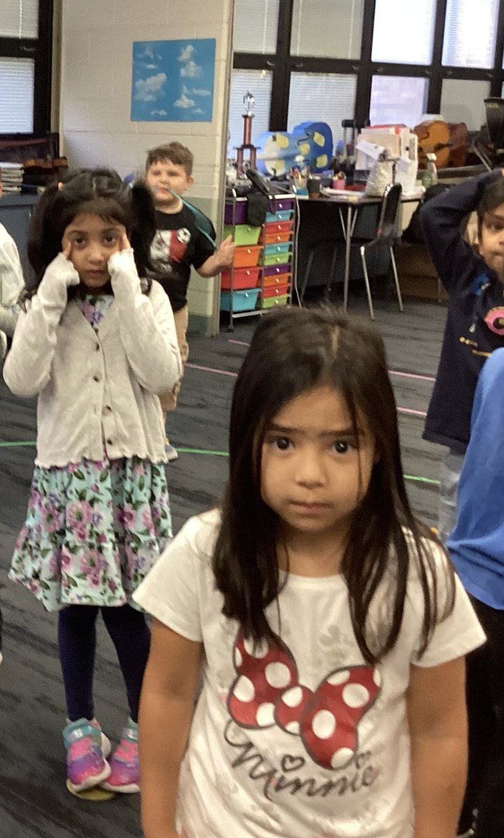 pvgeneralmusic's tweet photo. “Move your eyebrows to the beat 🎶” in Kindergarten music class.
#inspire70 https://t.co/jc0iSIVMFV