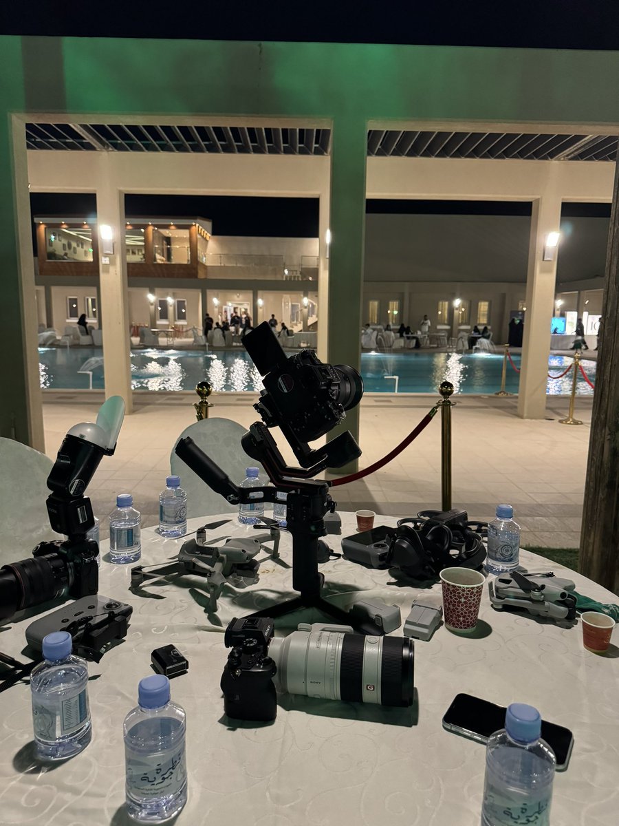 Almalki_M5's tweet photo. فخور جداً بالعمل مع وزارة الدفاع السعودية لتوثيق اللحظات في قاعدة الأمير سلطان الجوية بمحافظة الخرج. تجربة مميزة للعمل مع فريق رائع خدمةً للوطن 🇸🇦✈️ https://t.co/REQygBrP26