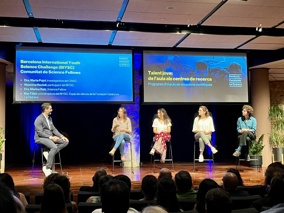 Avui som a l’acte sobre Talent Jove a la <a href="/FCLP_Fundacio/">Fundació Catalunya La Pedrera</a> celebrant la seva dedicació a l’impuls de les #vocacions científiques 🙌🏻

Des del #CRAG tenim el plaer de col·laborar en moltes d’aqtes iniciatives ja que compartim el #compromís d’apropar la ciència als més #joves 👩🏻‍🔬💚
