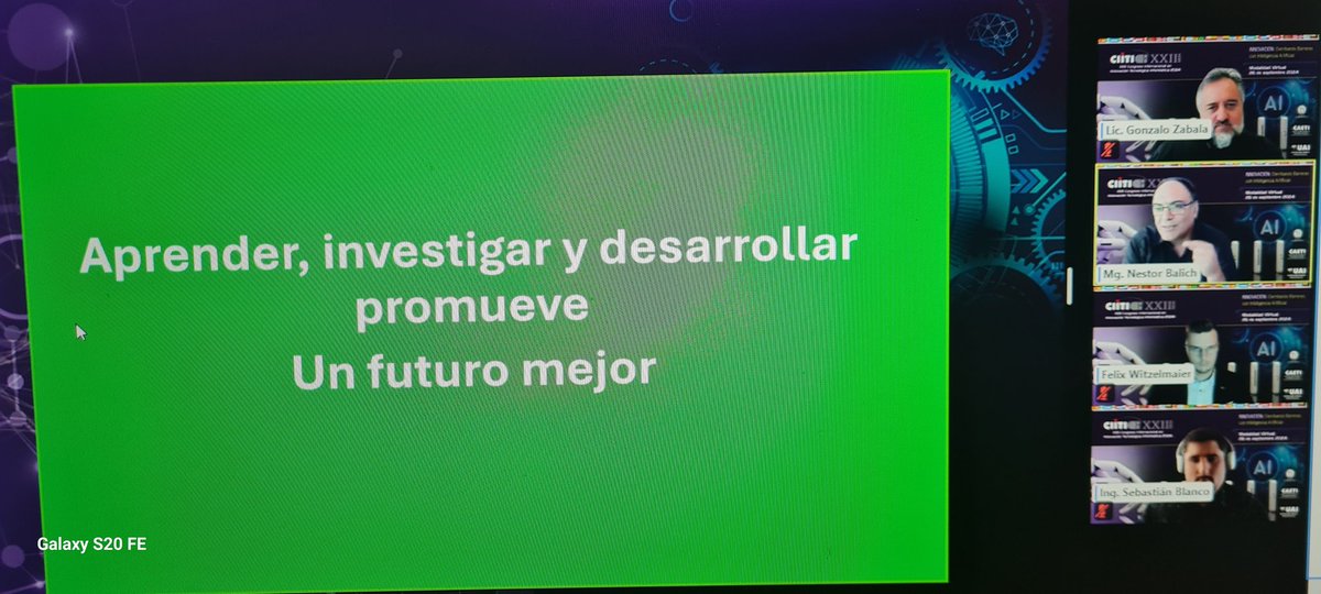 Jonatam90's tweet photo. Impecable disertación del Mg. Nestor Balich. 
Excelente palabras @Ciiti #ciiti #robotica https://t.co/ATGY0LVpYW