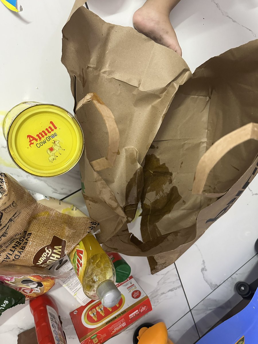 ddevang412's tweet photo. @letsblinkit …This is how I received blinkit order. https://t.co/kGA93RSNF7