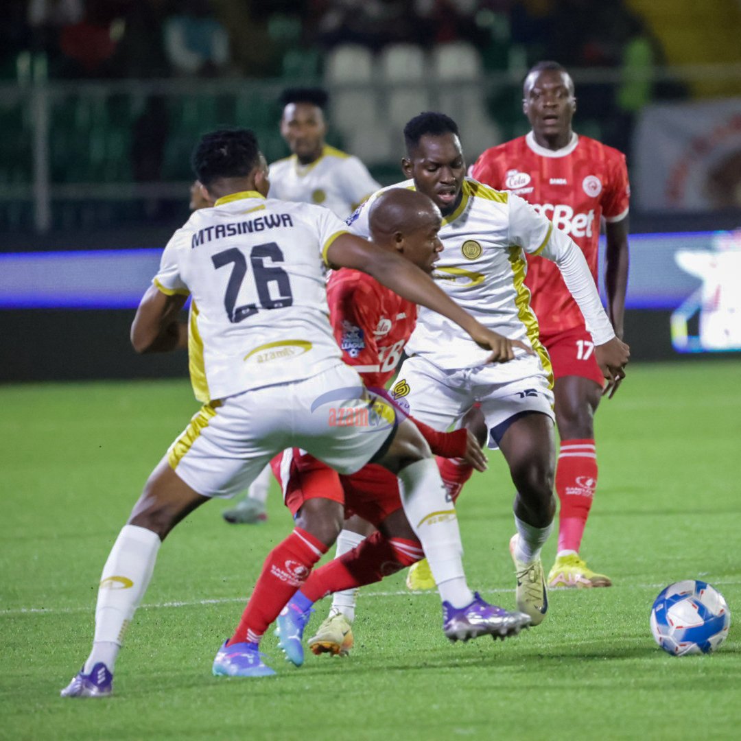 azamtvtz's tweet photo. 10' | #MzizimaDerby 

Azam 0-0 Simba

 LIVE #AzamSports1HD 

#NBCPremierLeague #NBCPL #LigiKuuYaNBC #SisiNiSoka #MzizimaDerby #AzamFC #SimbaSC #AzamSimba https://t.co/YLfpKPuKPf