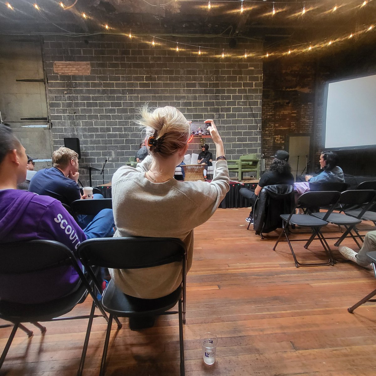 Capturing the framing of beautiful <a href="/arlery/">mshal 🐉</a> at <a href="/mcon_world/">MCON</a>.