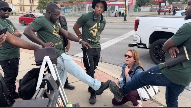 guy_bigot's tweet image. Shesau bows down to the Saints in Brampton. 

Isaiah 49:23
they shall bow down to thee with their face toward the earth, and lick up the dust of thy feet; and thou shalt know that I am the LORD: for they shall not be ashamed that wait for me.

✡️🤴🏾👉🏾🥾💋🧎🏼‍♀️