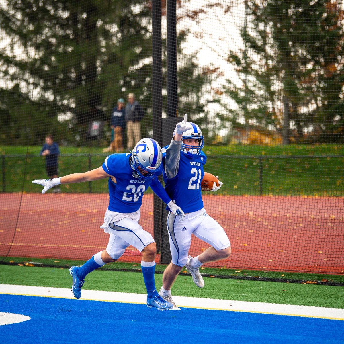 Colby_Football's tweet photo. #ThrowbackThursday to our last few matchups against Middlebury.

Almost Gameday.

#MULEMADE https://t.co/hxDtdk6q6j