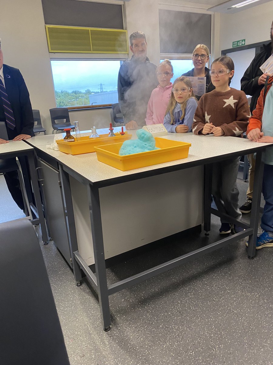 OAShafton Science tweet media