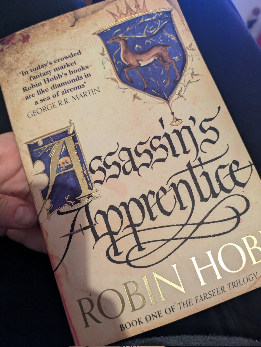 isthisem's tweet photo. Discovered Robin Hobb &amp;the Farseer trilogy (book 1)&amp; I can't get it out of my head. 

Did not expect to love it but you're immediately immersed in the universe &amp; don't want to go back to reality. The fantastic/magical aspect is balanced perfectly making it an very enjoyable read! https://t.co/BBKEgjHABB