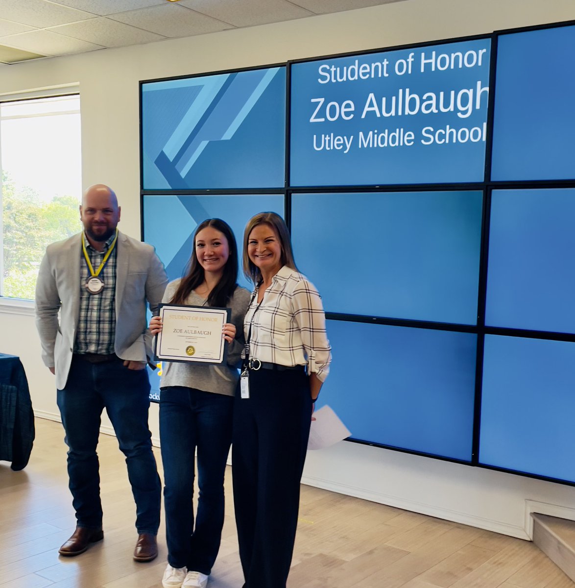 Megan Gist tweet media