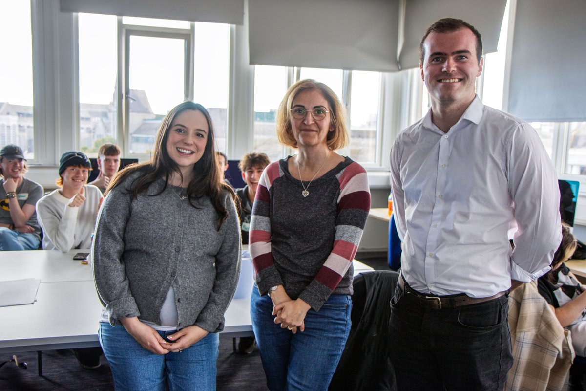 NESCollege's tweet image. 🎬 Exciting projects ahead! 🎬

Yesterday, BBC Scotland producers visited NESCol City Campus to collaborate with our Media students on an exciting project for BBC’s The Social. Stay tuned! 🎥✨

#NESCol #TheSocial #MediaStudents #CreativeCollaboration #CityCampus #FilmAndMedia
