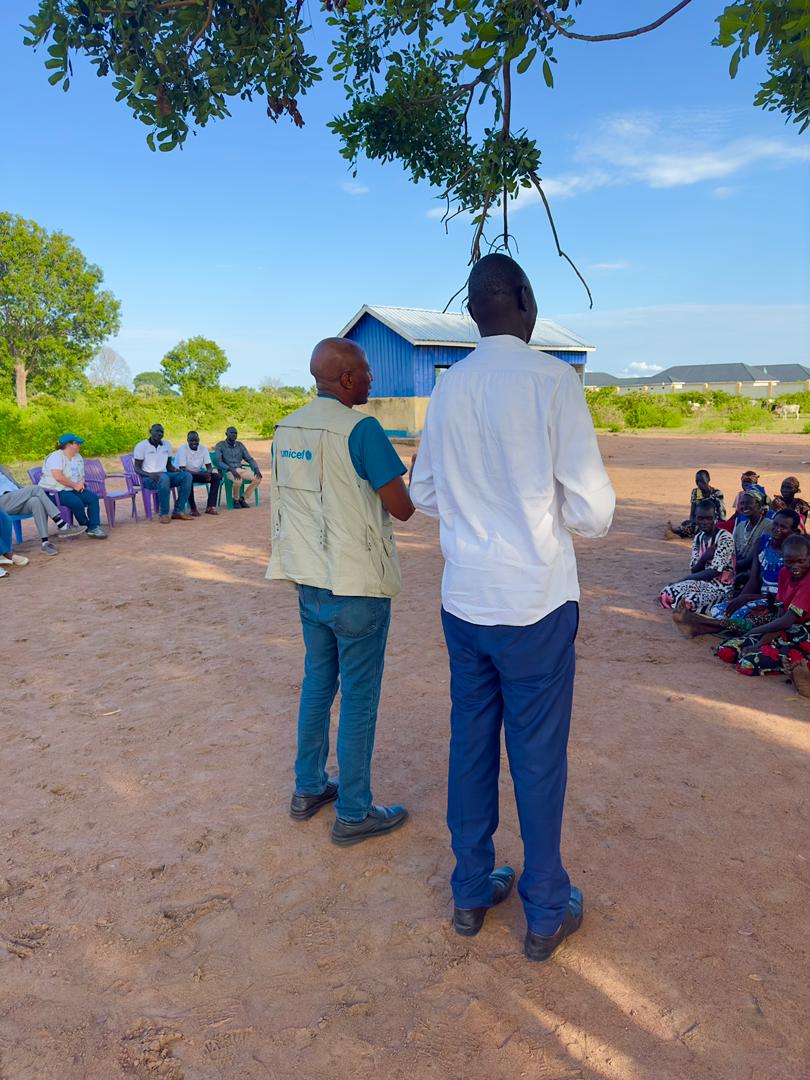 A big thank you to <a href="/UNICEF/">UNICEF</a> for visiting our child-friendly &amp; women and girls’ spaces! 🌟 Your support empowers communities, promotes healing, and transforms lives. Together, we’re making a difference!  #ChildProtection #Empowerment
<a href="/unicefssudan/">UNICEF South Sudan</a>