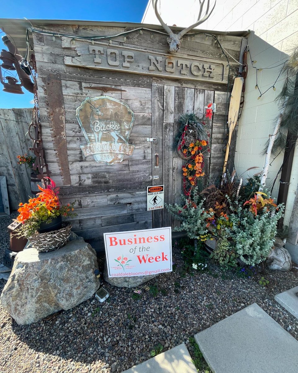 topnotchwiebe's tweet photo. The Wiebe’s at Top Notch Taxidermy are super appreciative of this recognition from the community of Coaldale. 

We take great pride in beautifying our business sector and bringing enjoyment to others! @CoaldaleAB https://t.co/X3l4lzAVYE