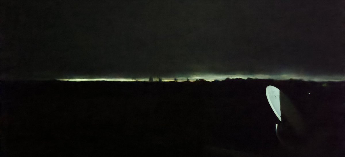 Bihari_Legend's tweet photo. Has anyone seen the view outside. I just took a picture in night mode, you can see. And best thing is the view chaaro taraf tumhe aisi hi dikhegi

#earthquake #SenthilBalaji
#Paracetamol https://t.co/F9X4aGgopw