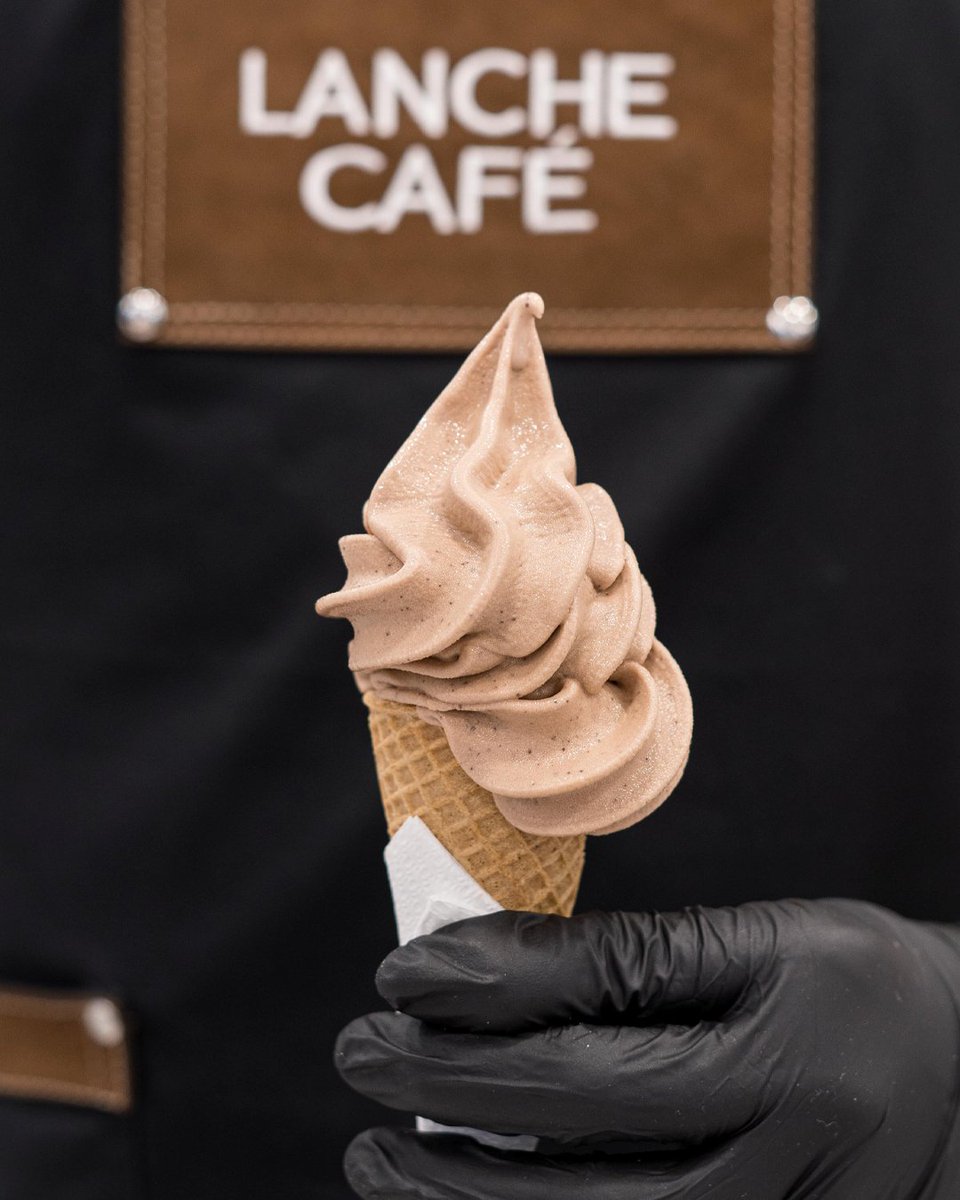 Pasamos a recordarles que pueden conseguir pizzas, postres, helados y más en las sucursales donde se encuentra Lanche Café.🤍