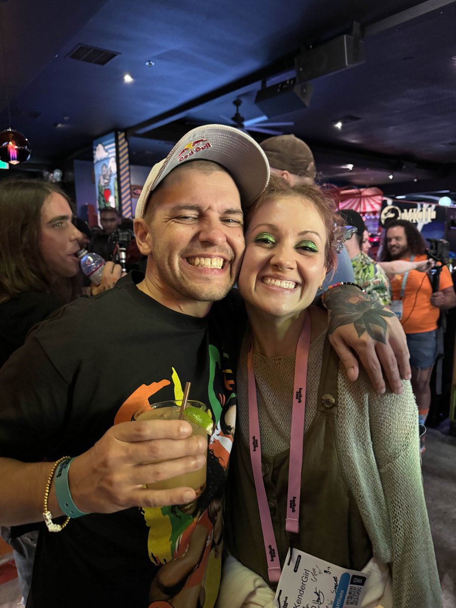 Kender_Girl's tweet photo. I met one of my biggest role models this past weekend at Twitchcon SD! Thank you @GrandPOOBear for taking the time to chat w me and inviting me to hang out w you and yours at the Coin Op. Geeking out w you about parenting and streaming was surreal!😊🫶
#Grateful #TwitchCommunity https://t.co/fCEe1B1cZT