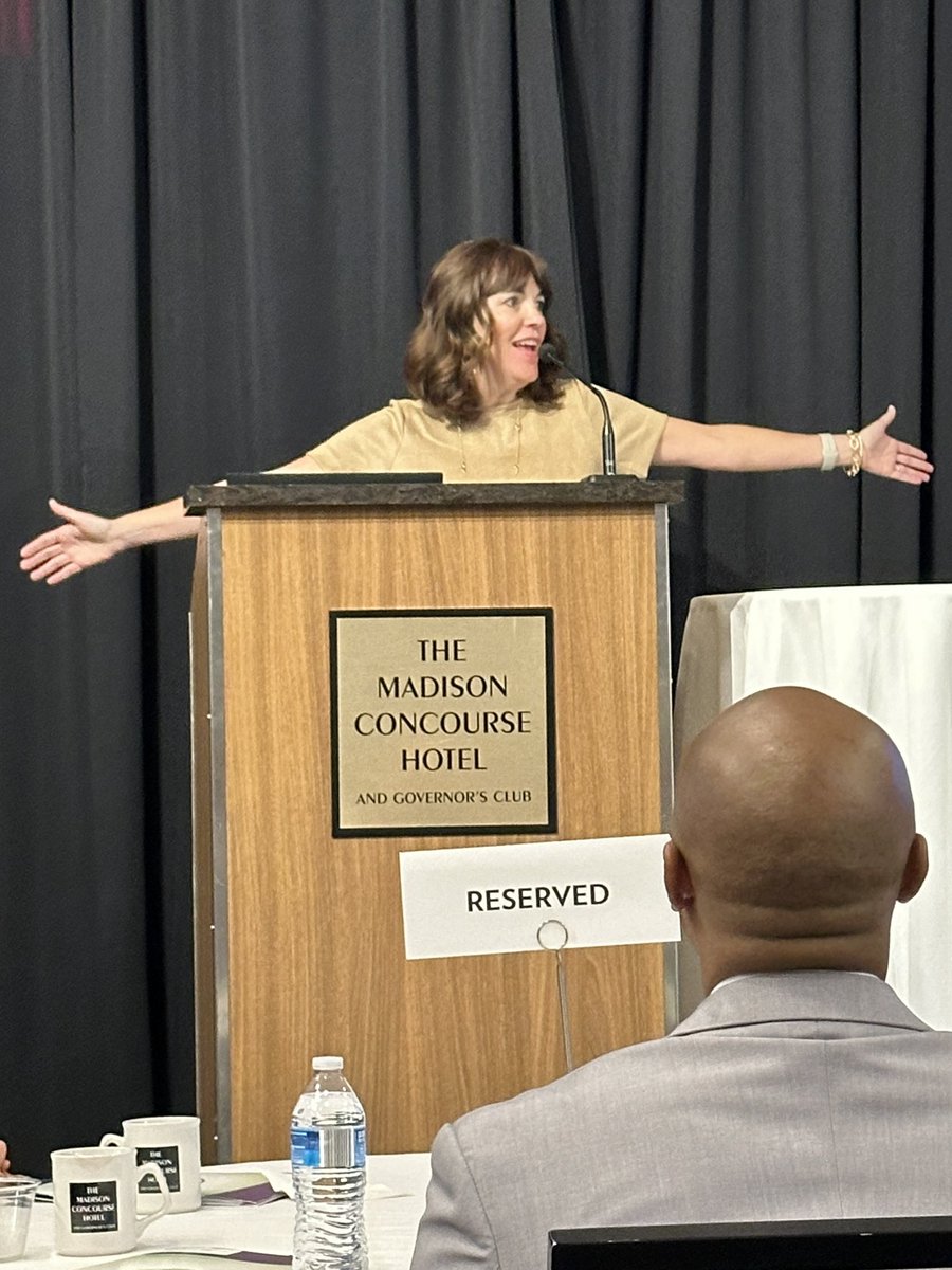 DrDebKerr's tweet photo. Super excited to be learning &amp; growing with @AASAHQ Kris Gilmore-yes to growing yourself, others, your network, &amp; finding JOY @WASDA https://t.co/rLKkYS0gkt