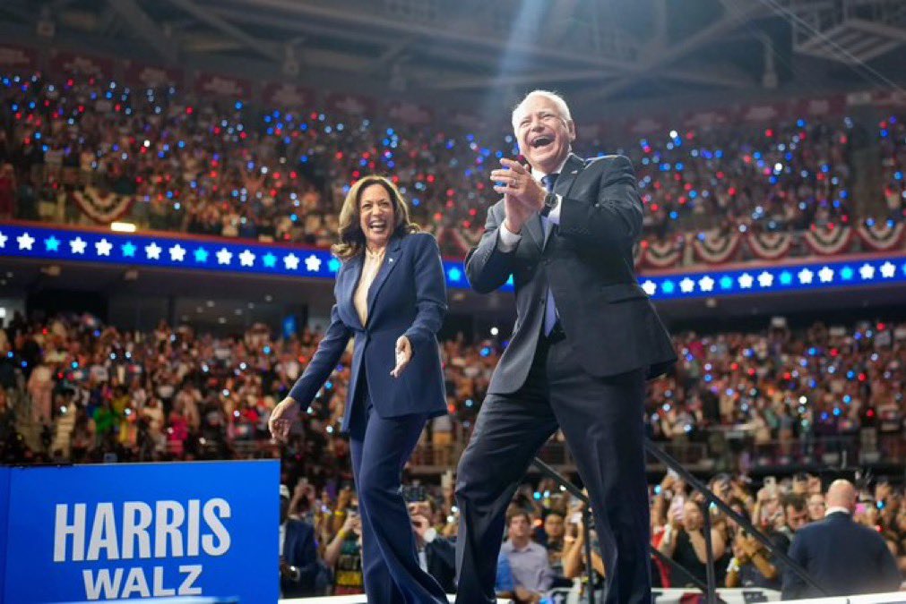 charles_dujon's tweet photo. @BlueStormComin1 💙I’m voting for #HarrisWalz2024

#RT

#Follow👩🏻‍🦽🏃🏻‍♀️🚶🏻‍♀️⛹🏽‍♀️🚴🏽🚙
@KamalaHarris
@Tim_Walz
@KamalaHQ

#RegisterToVote📋
https://t.co/kDH4EMHO4O

#Volunteer🙋🏽‍♀️
https://t.co/uljU7CoZep

#Donate💰
https://t.co/fyCy175REl

#Vote🗳️
@KamalaHarris on Nov 5th

#ForMoreInfo
https://t.co/UjTerQr9Qm https://t.co/93yfw3NPDY