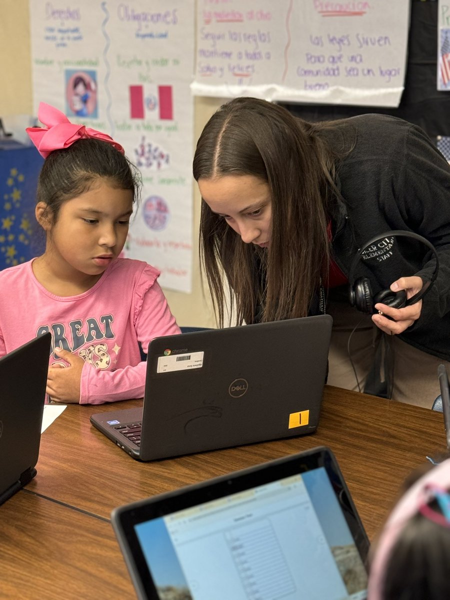 ExcellenceandOp's tweet photo. We have some amazing teachers here in Chatham. Here are a few of our dual language teachers @SCEBulldogs that were doing a fantastic job modeling and supporting the learning process. You are appreciated and Happy Hispanic Heritage Month! #OneChatham https://t.co/CizmgPkJYP
