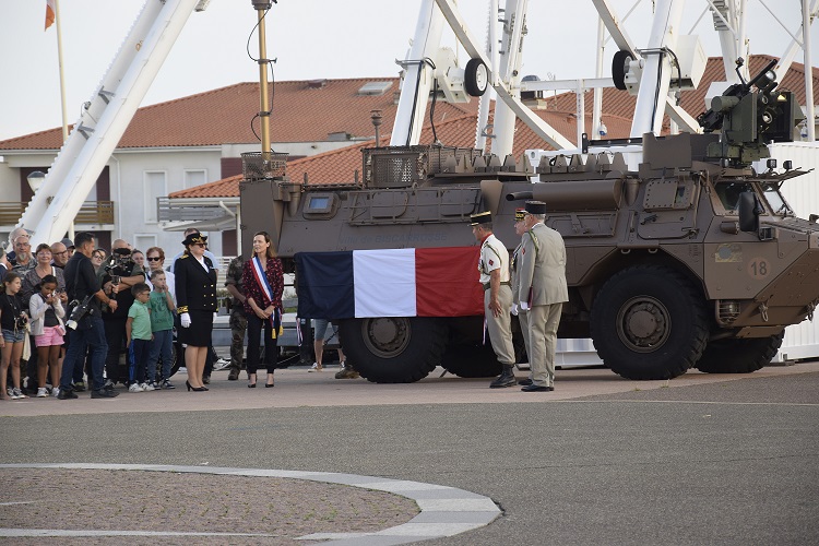 Prefecture40's tweet image. #Cérémonie I 170ème anniversaire du 17e groupe d'artillerie de #Biscarrosse 🪖                                               Le 21 septembre, Stéphanie Monteuil, secrétaire générale de la préfecture des #Landes, a assisté à l'émouvante cérémonie de commémoration en présence des