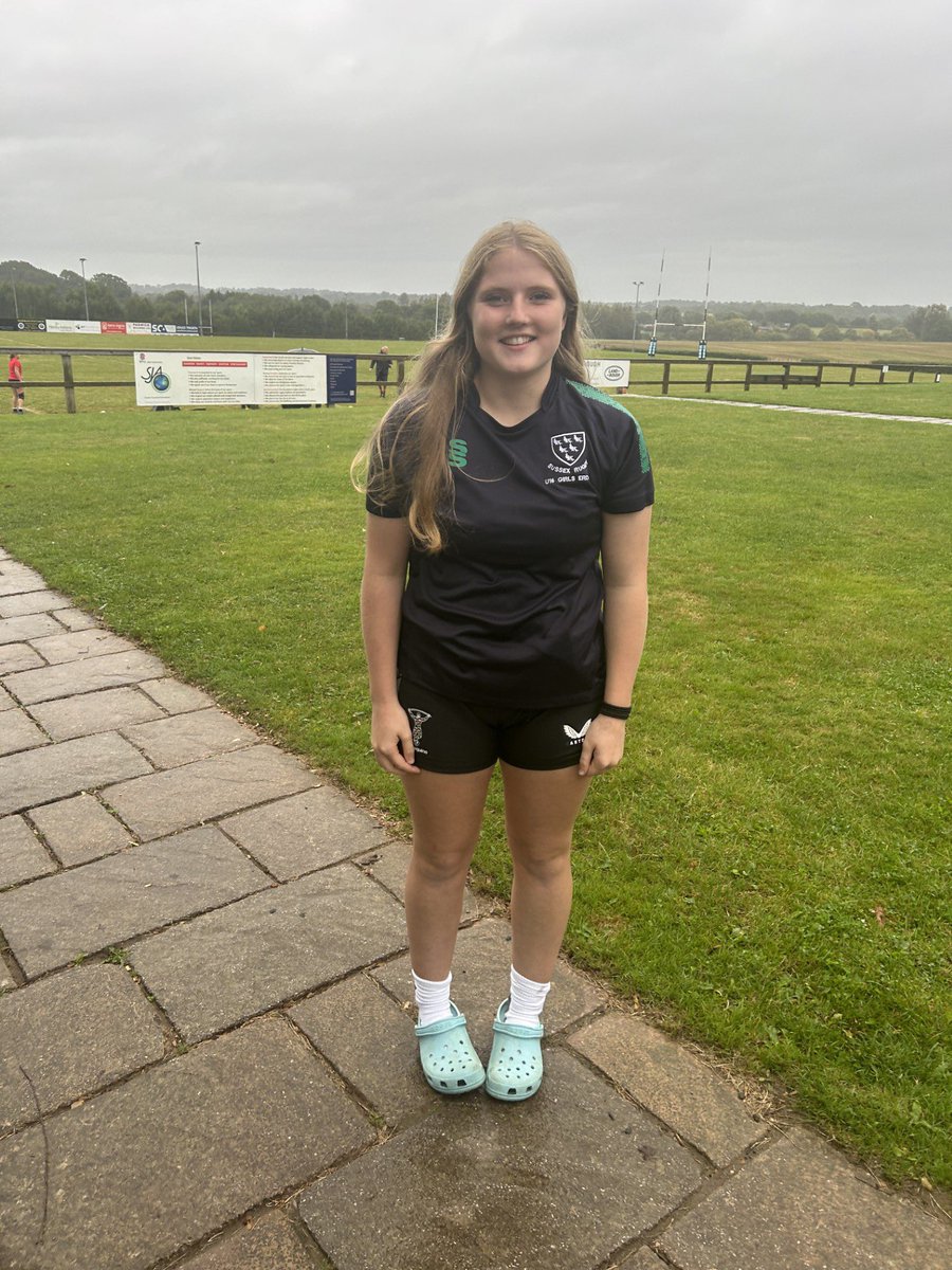 Congratulations to Alice in the 5th Year who has been selected for Sussex Rugby for the second season in a row! She has also been given the honour of being captain!! 
A brilliant achievement, Well done, Alice!
🏉🙌