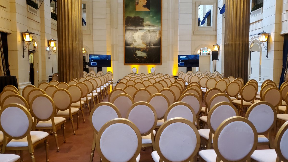 LibraShowSys's tweet photo. One of the stunning and beautiful venues we have the pleasure of working at is The @windsorarmsHotel in Toronto. #conferences #events #toronto #librashowsystems #makingwaves #2024 https://t.co/Ym8dJdXsIS