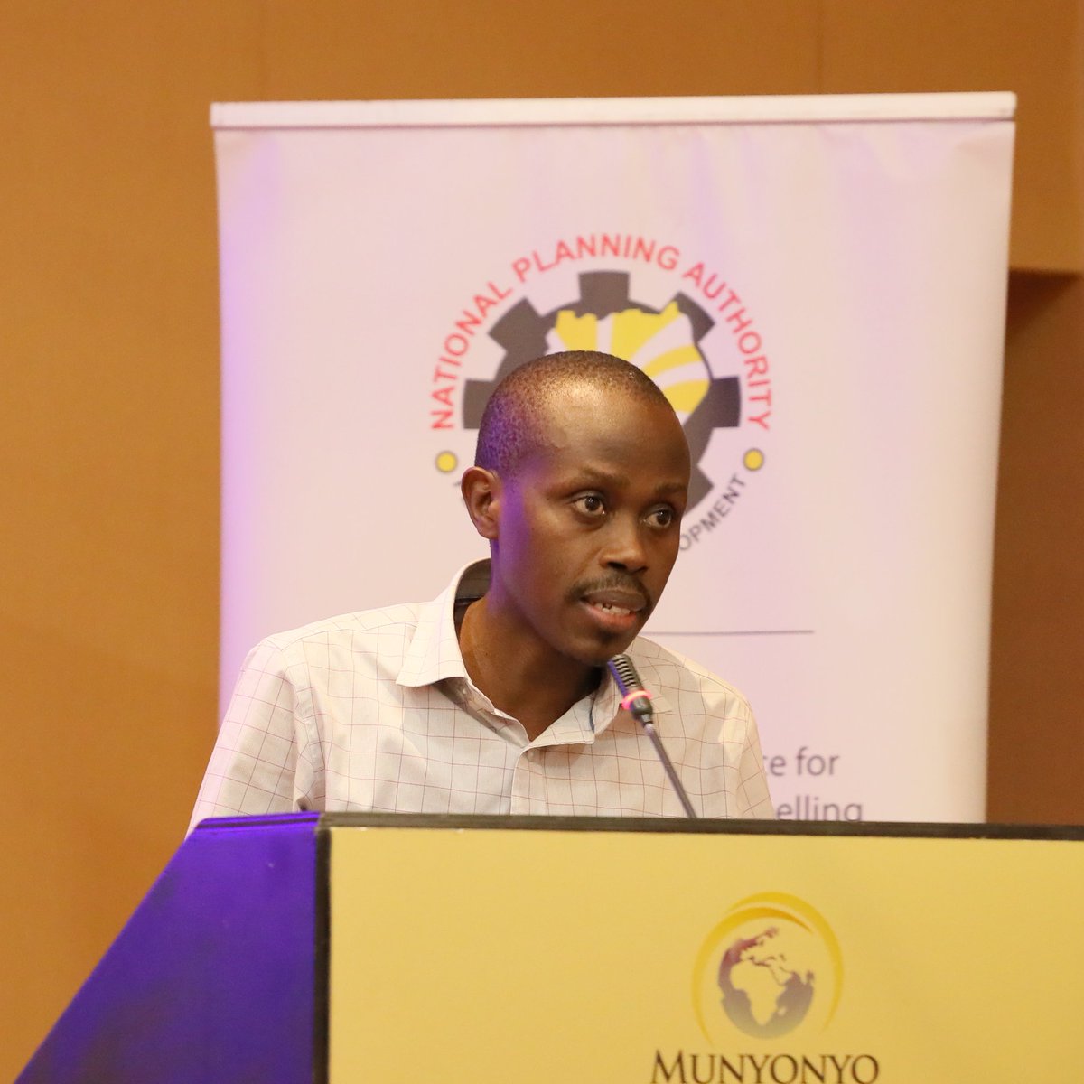 NPA_UG's tweet photo. Programmes have presented progress with the harmonisation of the Programme Implementation Action Plans(#PIAPs). 👇
 Mr. Nimrod Nagasha from @MoICT_Ug presenting the Digitial Transformation programme #PIAP for the #NDPIV. https://t.co/G2MCLbGhz8
