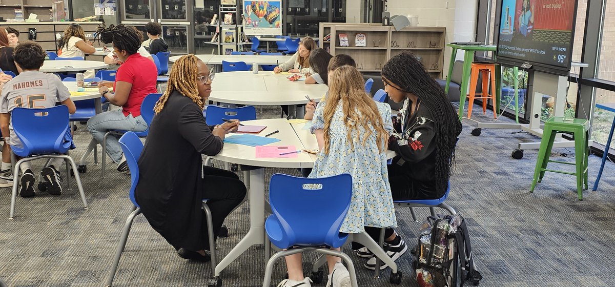 truittcfisd's tweet photo. #TMS's mentor program kicked off last week! Students and staff came together for a fun introductory activity and some snacks!! 🐾#RTP #cfisd #IBelive https://t.co/TNW0XOqlNO