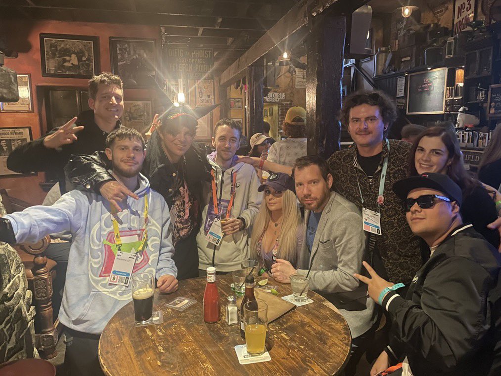 Ele ➡️ TwitchCon SanDiego tweet media