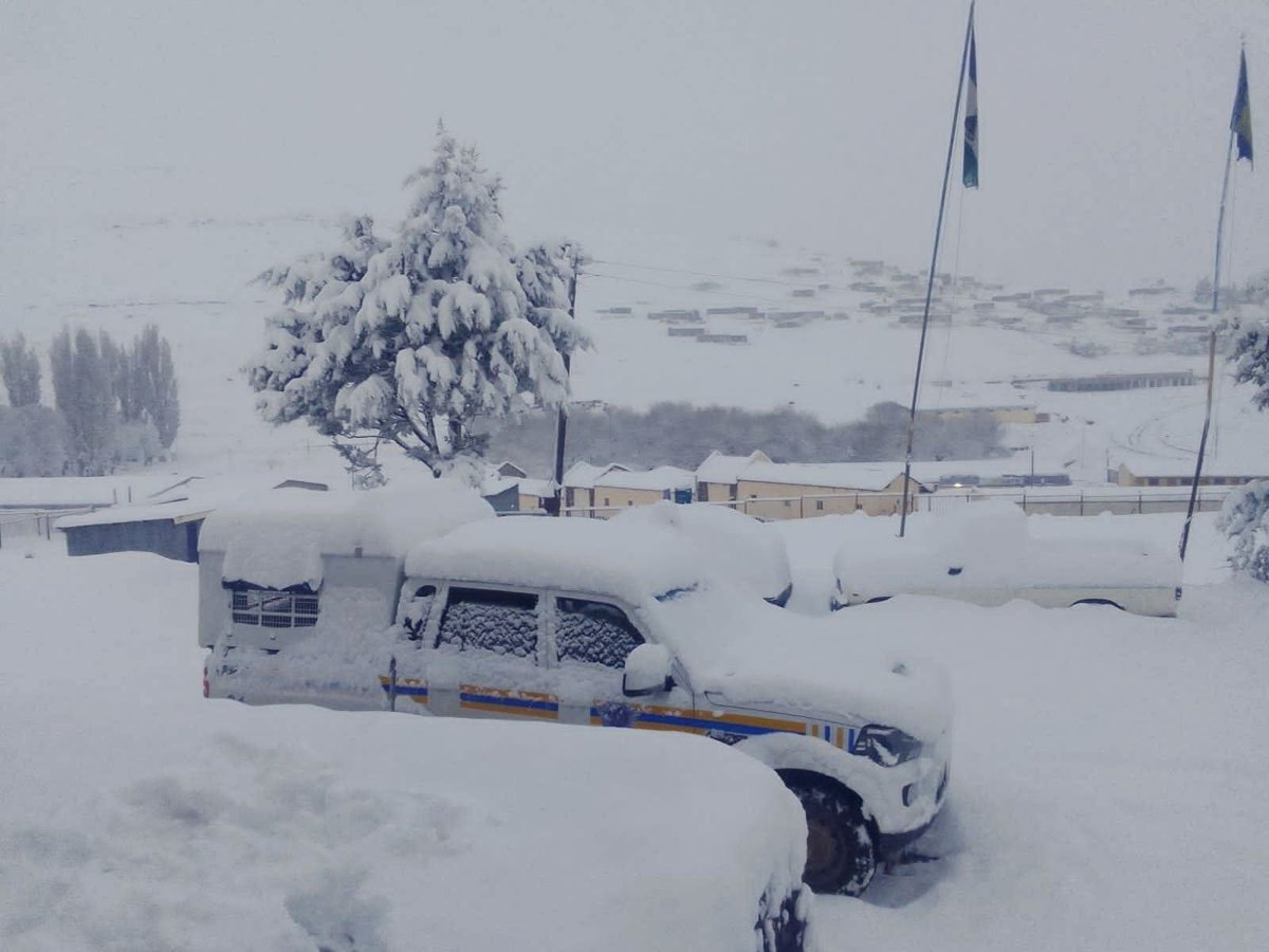 AfricaFactsZone's tweet photo. Lesotho covered in snow.

A paradise in Africa. https://t.co/QPucaxRDh2