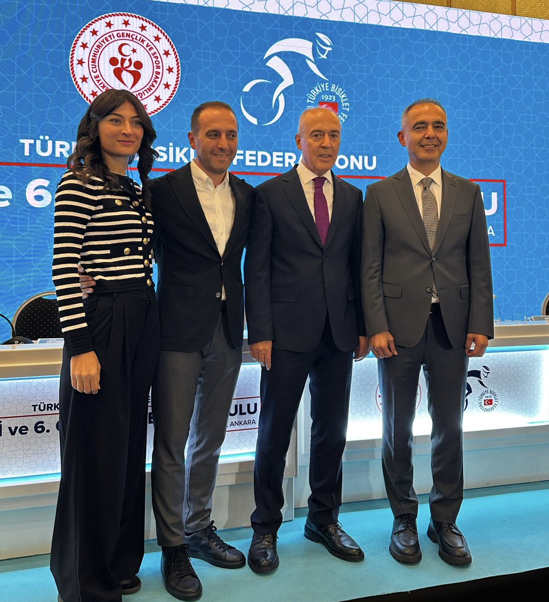 muftoglukuddusi's tweet photo. Türkiye Bisiklet Federasyonu’nun bugün gerçekleştirilen Mali ve 6. Olağan Genel Kurulunda tekrardan Başkan seçilen değerli büyüğüm,ağabeyim Sn.Emin Müftüoğlu’nu canı gönülden tebrik ediyorum. @trbisikletfed https://t.co/NUI9NnQwpb